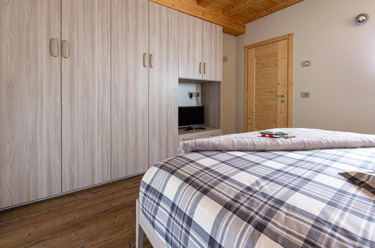 Bondi Chalet St Antoni Apartment Livigno Bagian luar foto